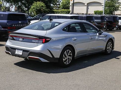 New 2026 Hyundai Sonata Blue FWD image 5