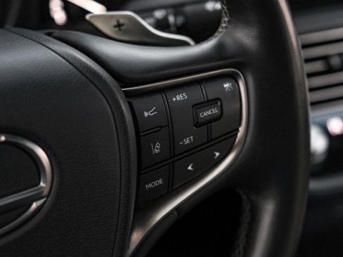 Used 2021 Lexus LS 500 w/ Accessory Package (Z1) image 17