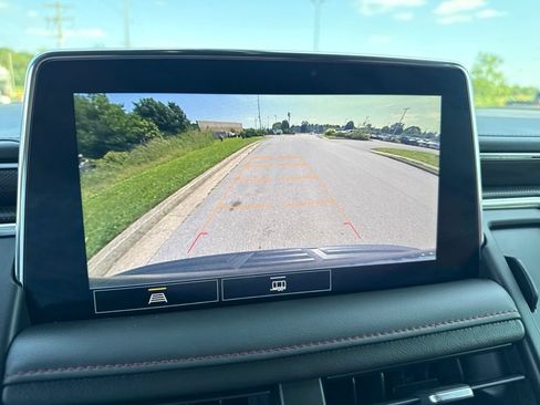 Used 2021 Chevrolet Tahoe RST AWD/4WD image 8