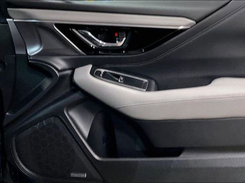 Used 2023 Subaru Outback Limited image 23