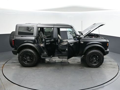 Used 2023 Ford Bronco Wildtrak image 51