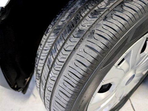 Used 2020 Ford Transit Connect XL image 16