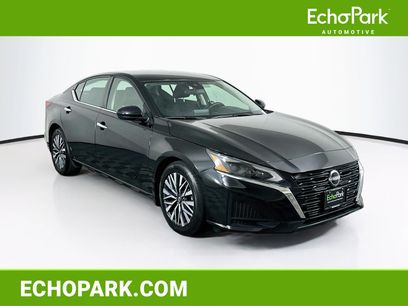 Used 2023 Nissan Altima 2.5 SV