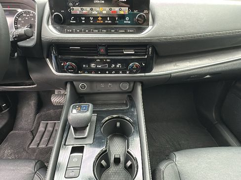 Certified 2021 Nissan Rogue SL w/ Premium Package image 21