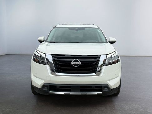 Used 2023 Nissan Pathfinder Platinum AWD/4WD image 8