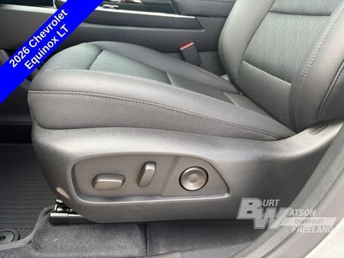 New 2026 Chevrolet Equinox LT w/ Convenience Package II AWD/4WD image 12