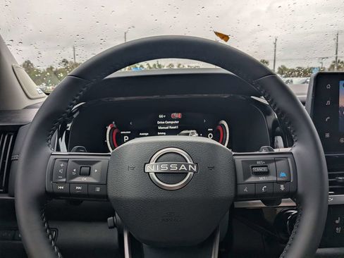 New 2026 Nissan Pathfinder Platinum FWD image 21