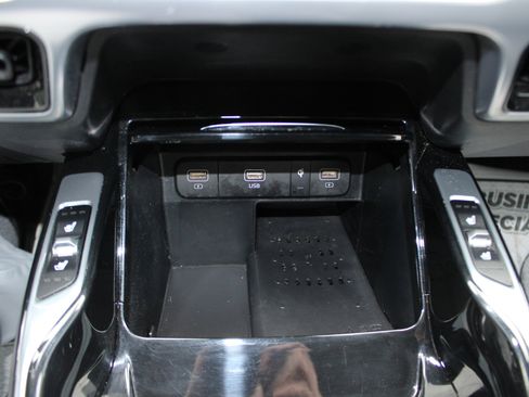 Used 2022 Kia Sorento SX image 28