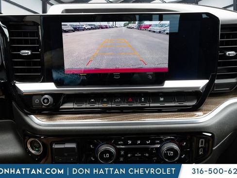 Used 2022 Chevrolet Silverado 1500 RST w/ Convenience Package II AWD/4WD image 9