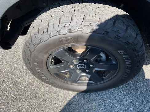 Used 2024 Ford Bronco Black Diamond image 5