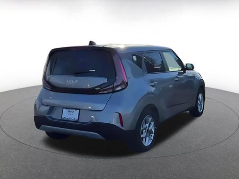 Used 2025 Kia Soul LX w/ LX Technology Package image 14