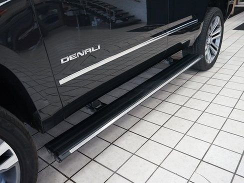 Used 2020 GMC Yukon Denali w/ Denali Ultimate Package AWD/4WD image 26