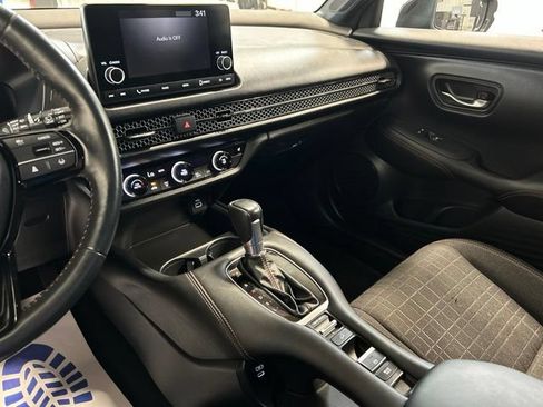 Certified 2024 Honda HR-V Sport image 29