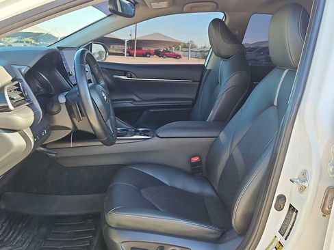 Used 2024 Toyota Camry XSE FWD image 15