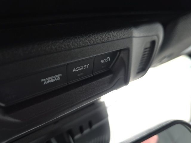Used 2025 Jeep Wrangler Unlimited Sahara w/ Safety Group AWD/4WD image 34