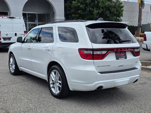 Used 2024 Dodge Durango GT RWD image 8