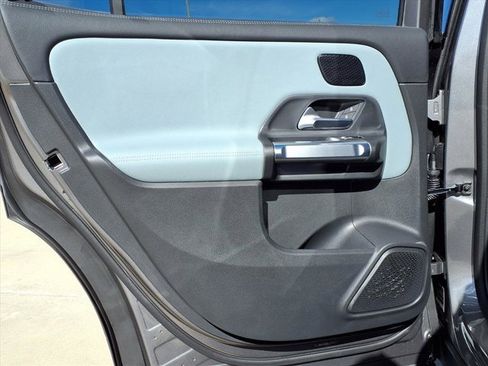 New 2026 Mercedes-Benz GLB 250 image 16