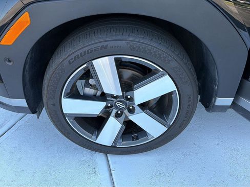 Used 2024 Hyundai Santa Fe Limited FWD image 40