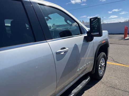 Used 2021 GMC Sierra 2500 SLE image 8