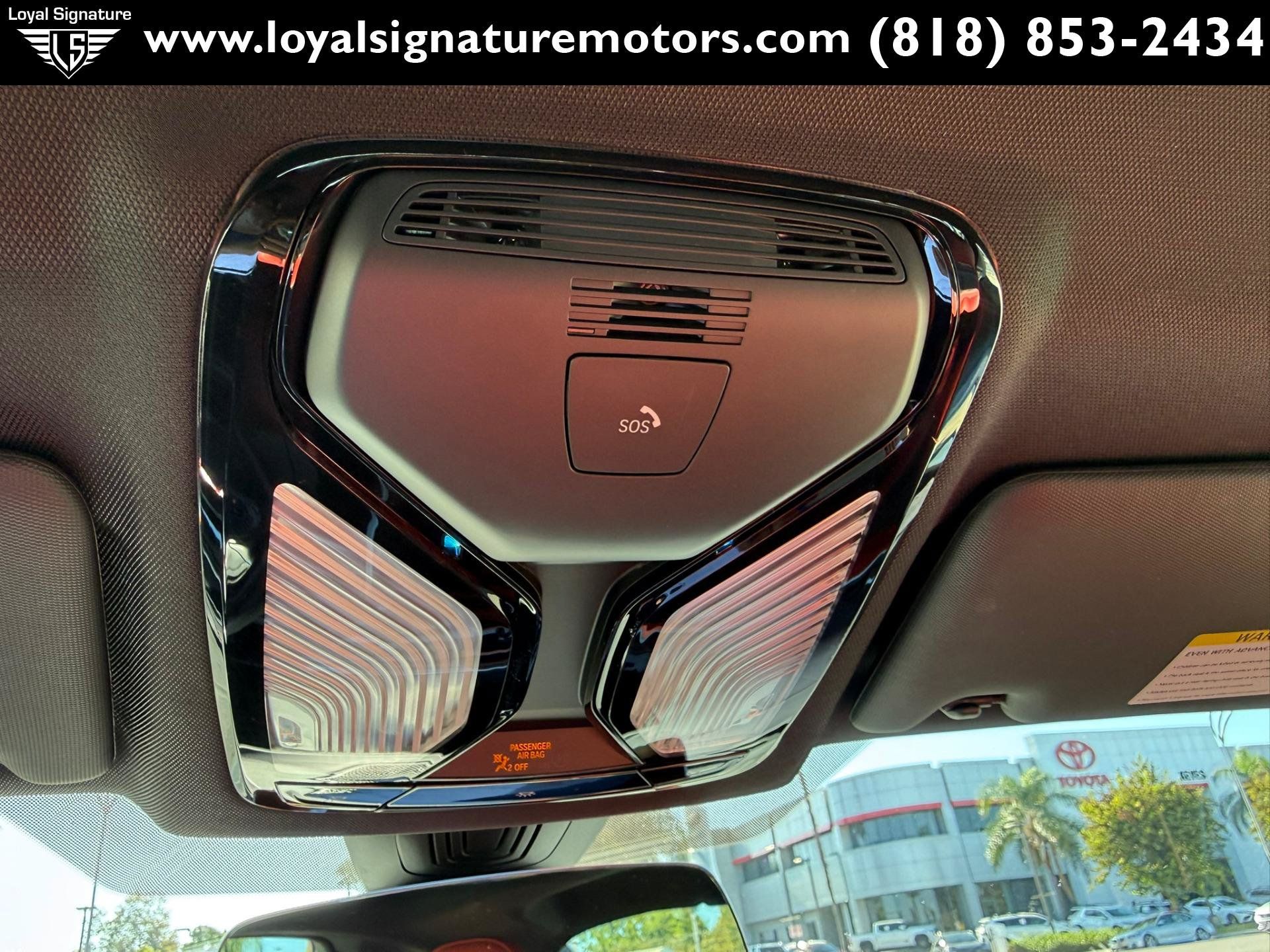 Used 2024 BMW M4 Coupe w/ Executive Package RWD image 35