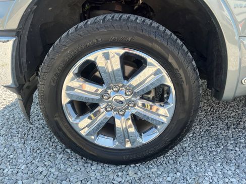 Used 2020 Ford F150 Lariat w/ Equipment Group 502A Luxury AWD/4WD image 7