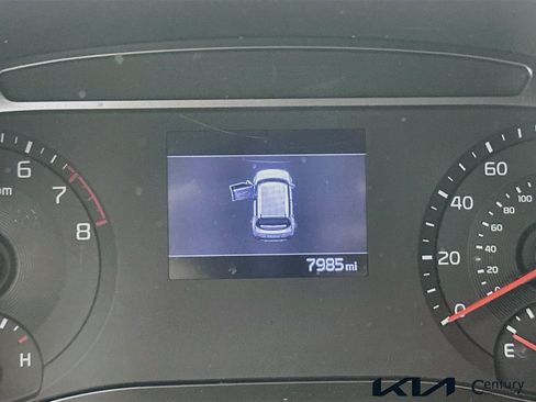 Certified 2022 Kia Soul LX FWD image 12