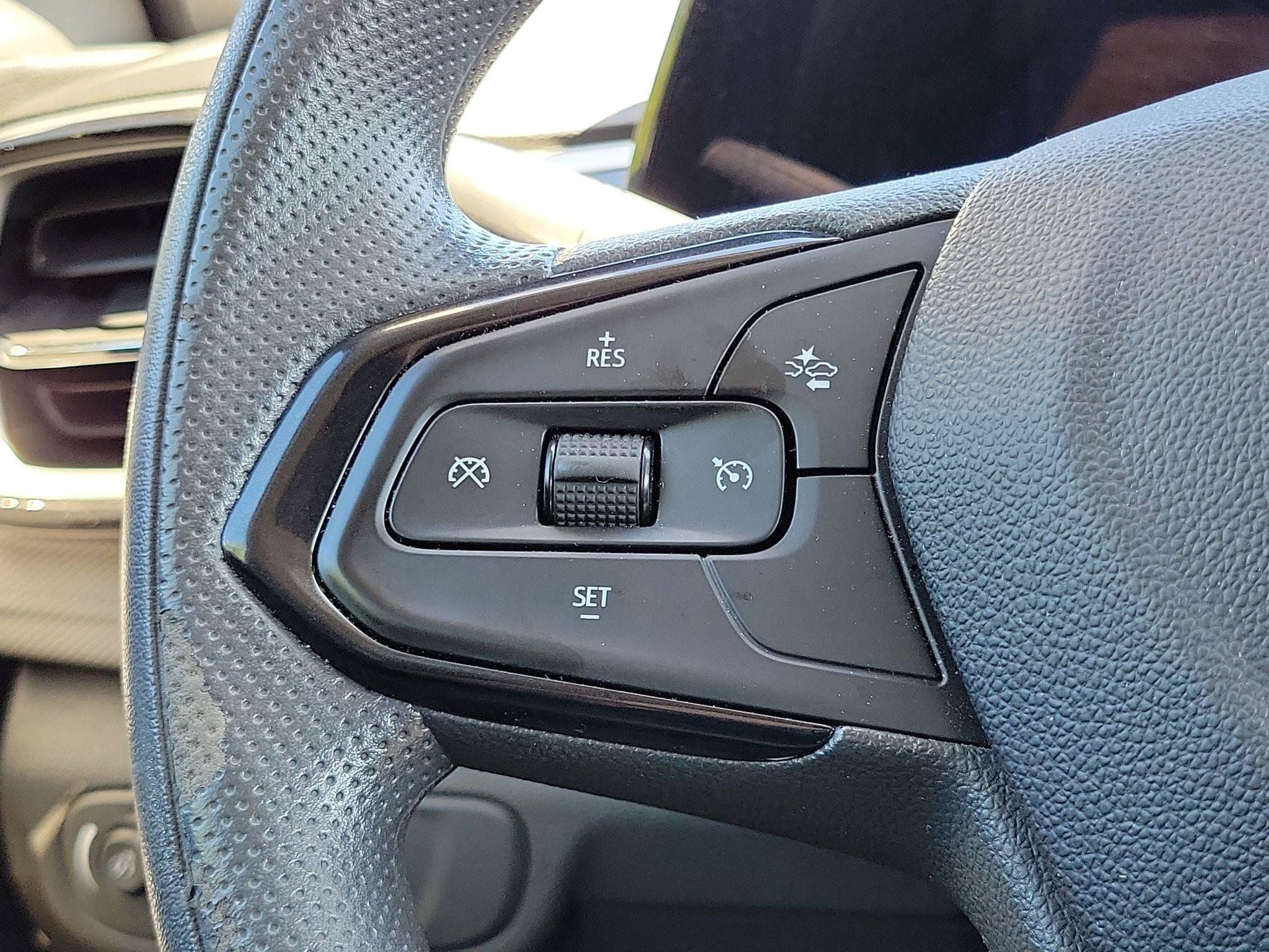 Used 2025 Chevrolet TrailBlazer LT AWD/4WD image 10