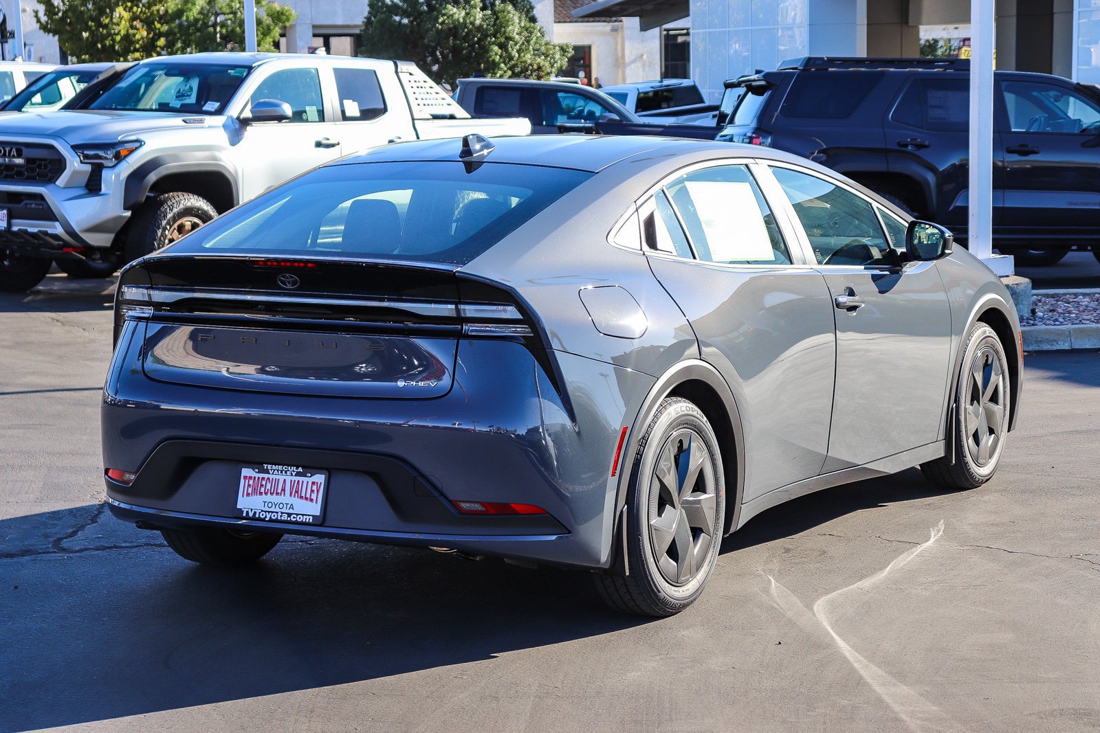 New 2027 Toyota Prius Plug-In Hybrid FWD image 7