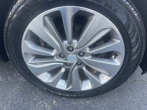 Used 2020 Buick Encore Preferred w/ Safety Package image 9