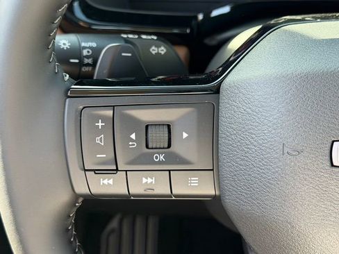 New 2026 Nissan Pathfinder Platinum w/ Cargo Package AWD/4WD image 13