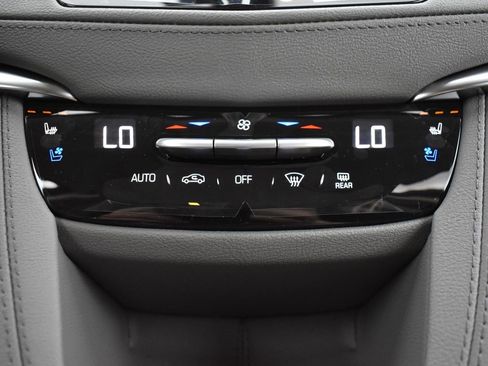 New 2025 Cadillac XT5 Premium Luxury w/ LPO, Floor Liner Package image 20