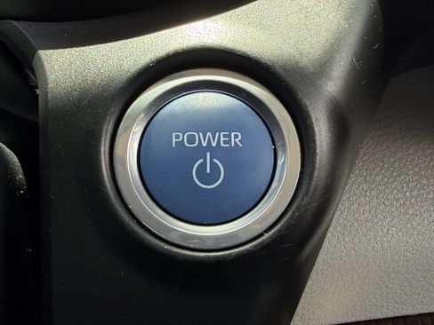 Used 2022 Toyota Sienna LE FWD image 21