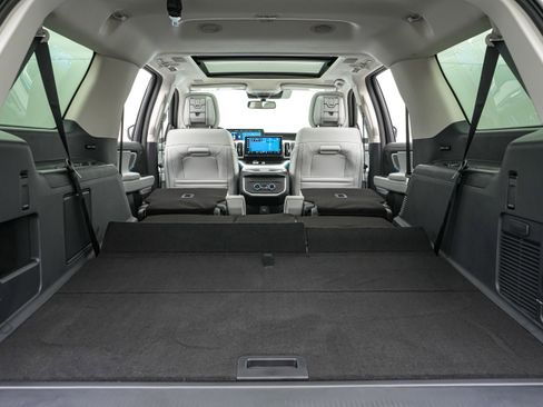 New 2026 Ford Expedition Max Platinum w/ Driver's Package image 31