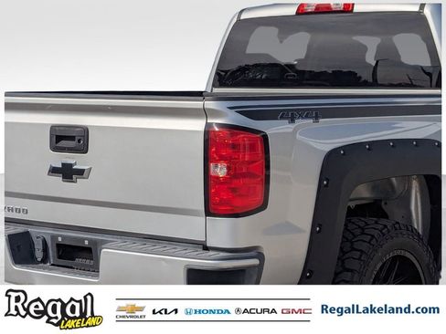 Used 2018 Chevrolet Silverado 1500 Custom w/ Custom Value Package image 7