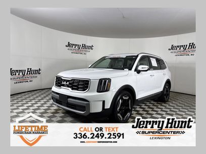 Used 2023 Kia Telluride S w/ S Sunroof Package