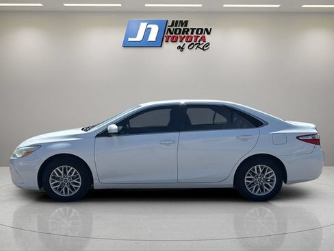 Used 2016 Toyota Camry LE FWD image 8