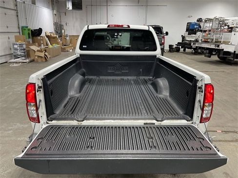 Used 2014 Nissan Frontier S image 23