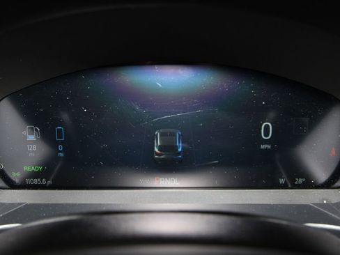 Used 2025 Ford Escape SE w/ PHEV Premium Package image 11