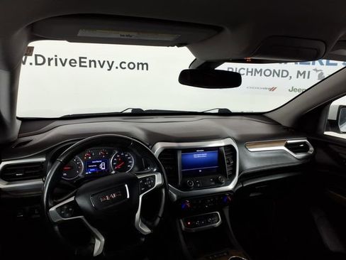 Used 2020 GMC Acadia SLE w/ Driver Convenience Package image 10