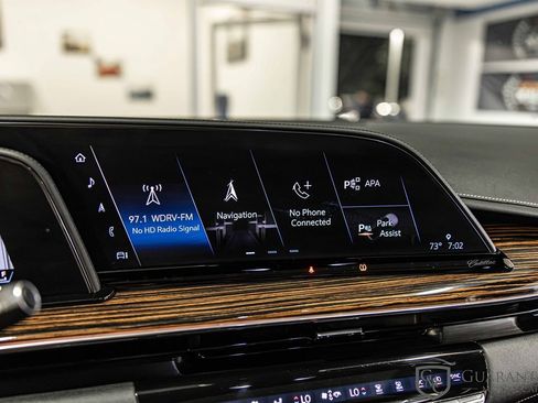 Used 2021 Cadillac Escalade ESV Premium Luxury w/ LPO, Floor Liner Package AWD/4WD image 29
