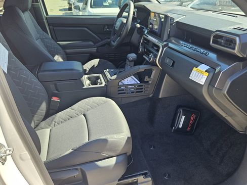 New 2025 Toyota Tacoma SR5 image 11
