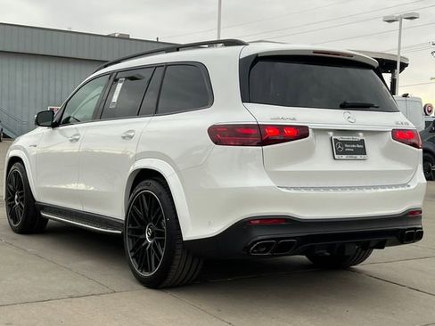 Used 2025 Mercedes-Benz GLS 63 AMG 4MATIC image 18