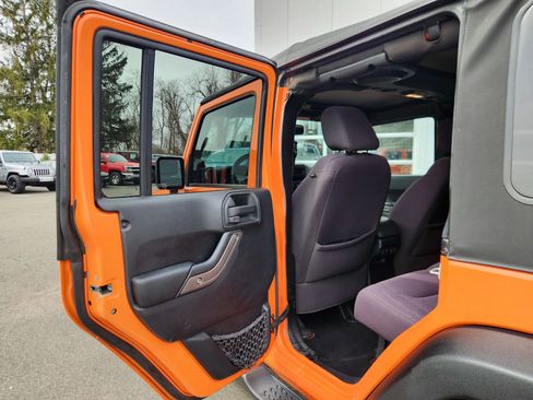 Used 2013 Jeep Wrangler Unlimited Sport image 34