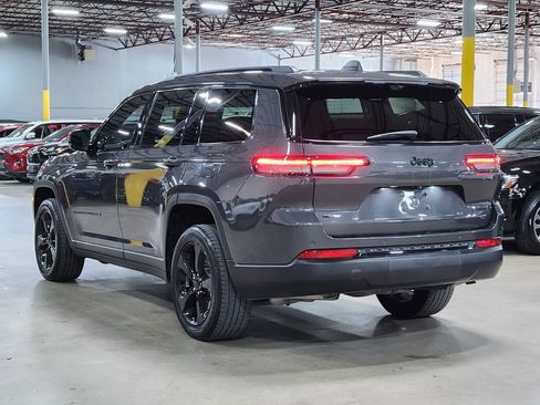 Used 2022 Jeep Grand Cherokee L Limited w/ Luxury Tech Group II image 11