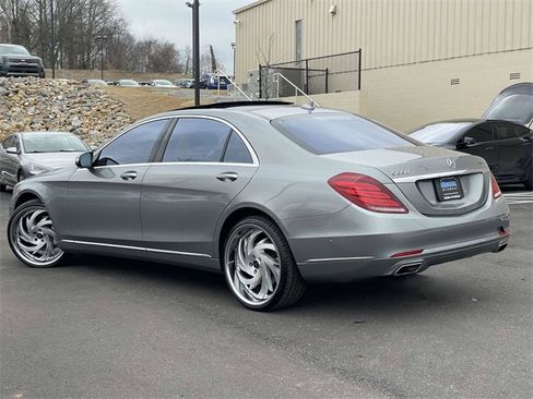 Used 2015 Mercedes-Benz S 550 Sedan image 4