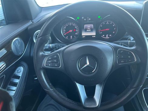 Used 2017 Mercedes-Benz GLC 300 4MATIC image 25