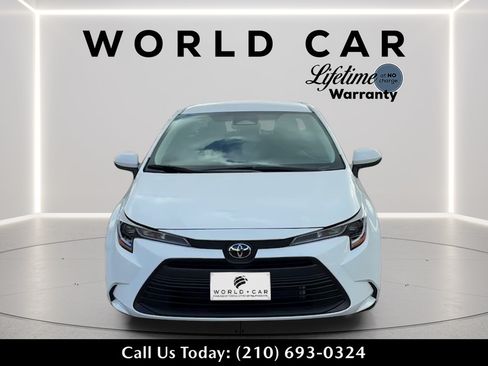 Used 2026 Toyota Corolla LE FWD image 8