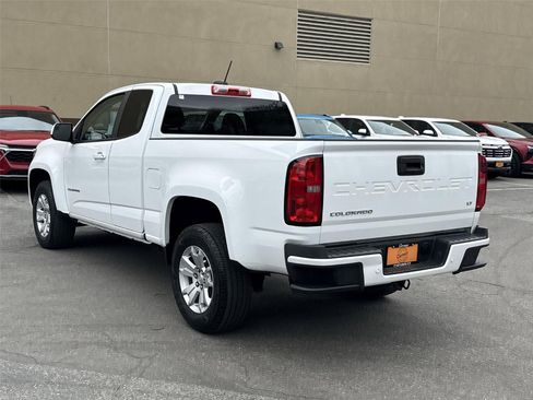Used 2022 Chevrolet Colorado LT w/ Fleet Safety Package RWD image 5