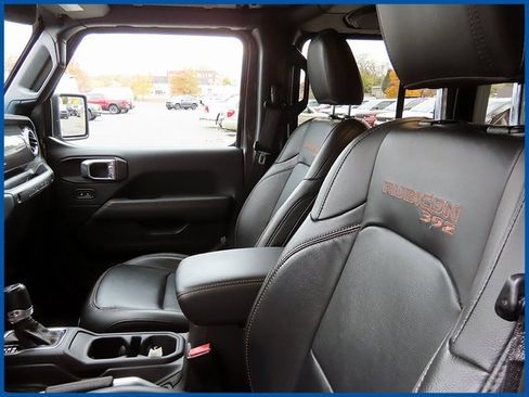 Used 2022 Jeep Wrangler Unlimited Rubicon w/ Dual Top Group image 13