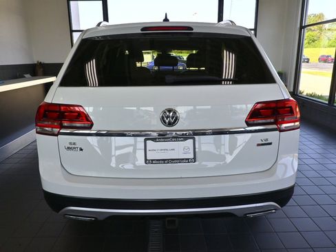 Used 2019 Volkswagen Atlas SE w/ Panoramic Sunroof Package image 3